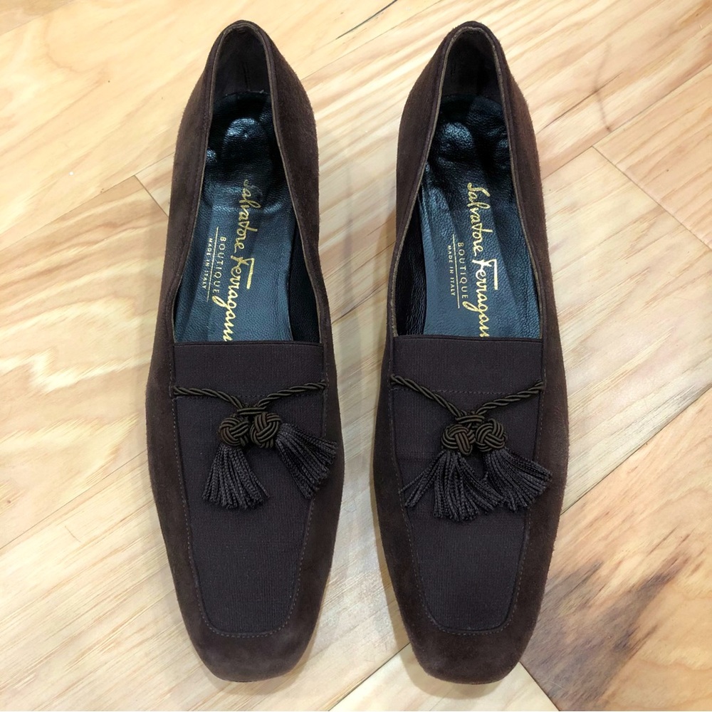 Vintage Salvatore Ferragamo Brown Suede Tasseled Loafer Pump